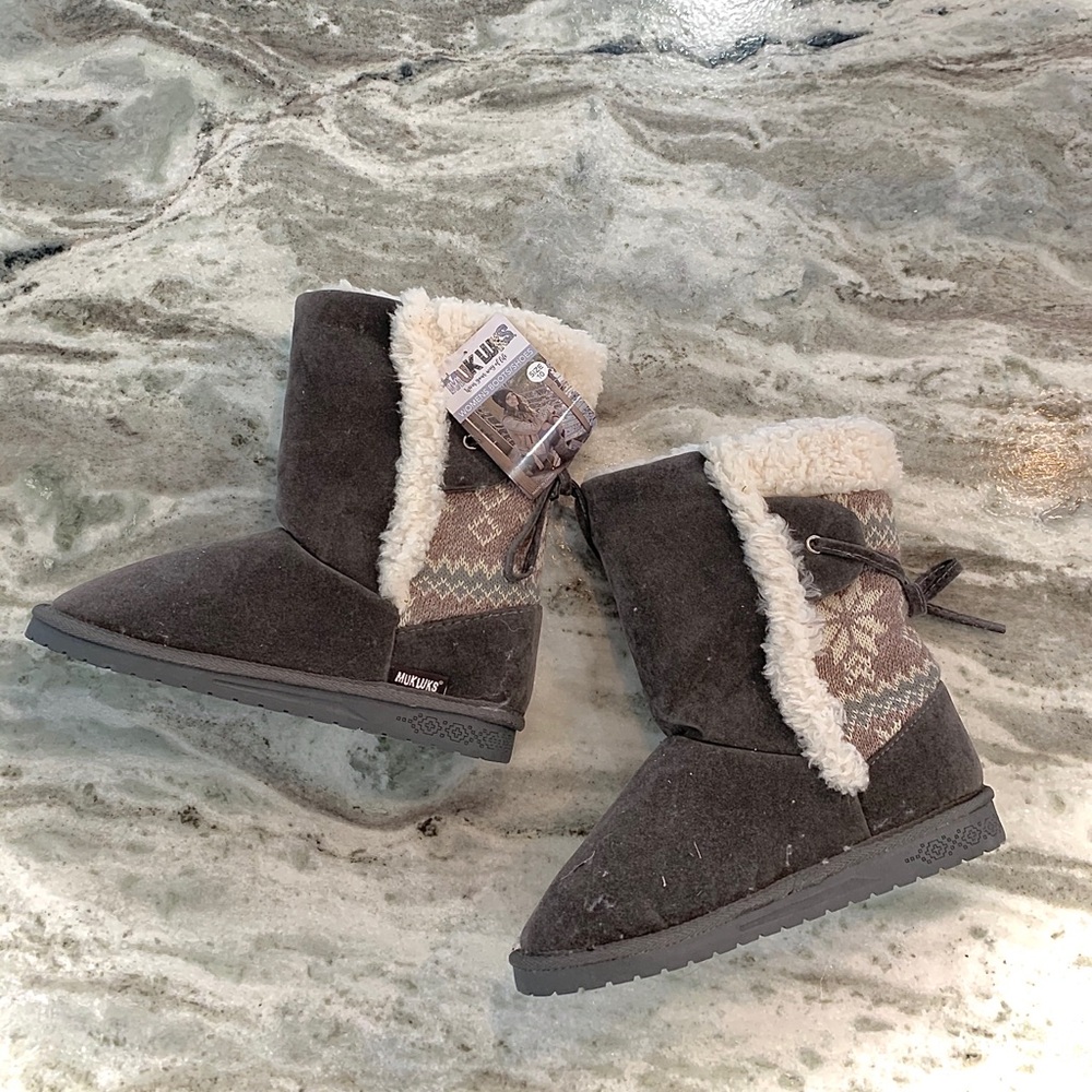 Muk Luks Winter Boots for Women Size 10 (NWT)
